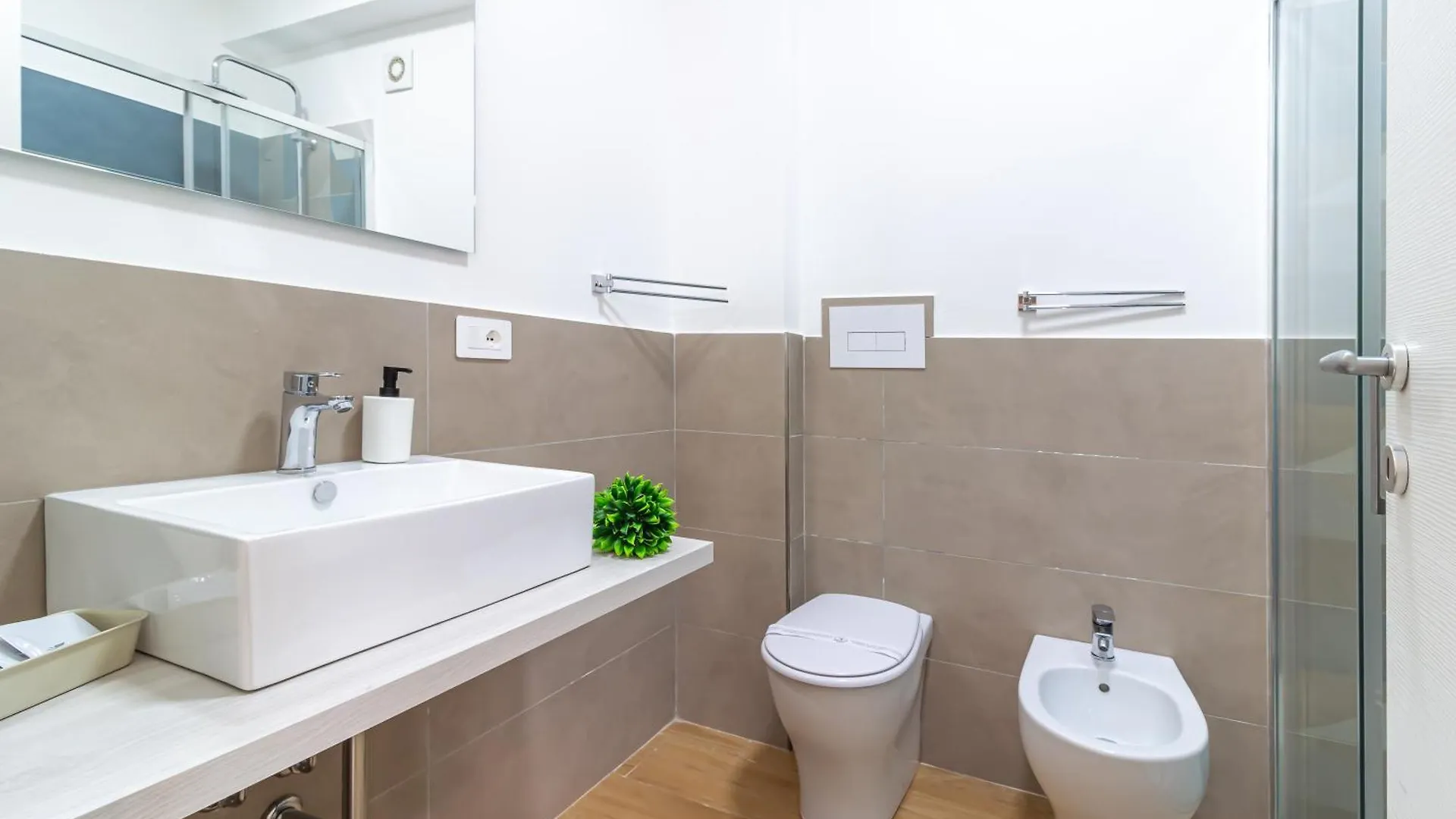 Camere Granatelli Altavilla Milicia Italia