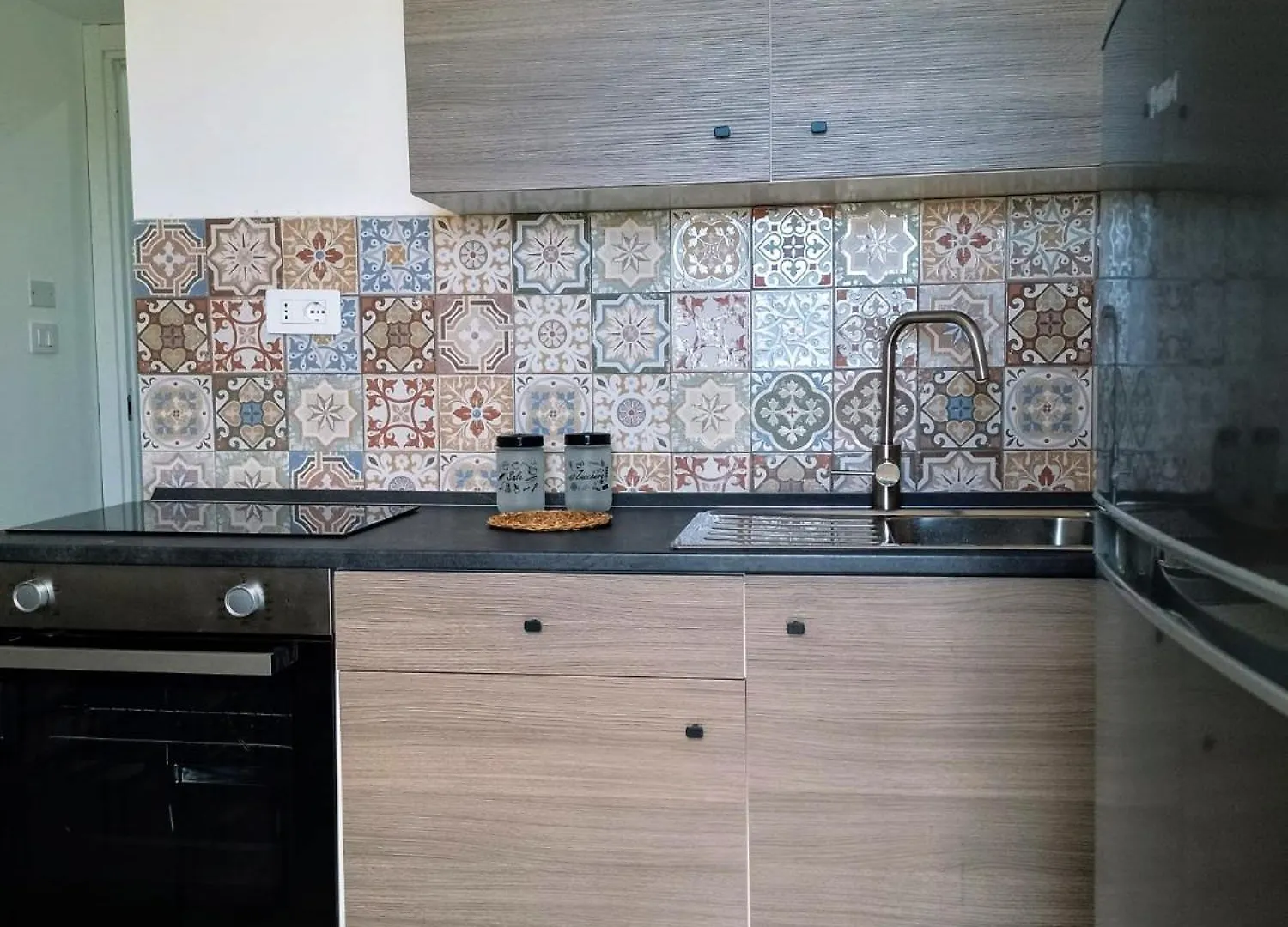 Granatelli Holiday Home Altavilla Milicia 2*,